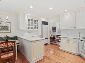 47 Bank Street 47, New Canaan CT 06840