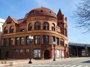 287 Hansen Avenue, Bridgeport CT 06605