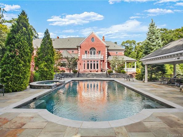 26 Pequot Lane, New Canaan CT 06840