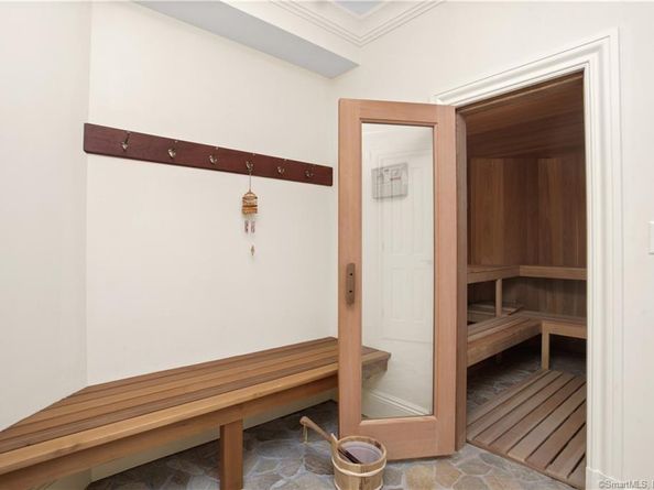 26 Pequot Lane, New Canaan CT 06840