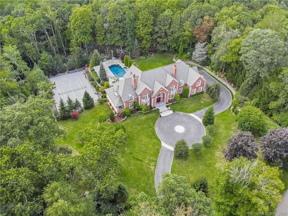 26 Pequot Lane, New Canaan CT 06840