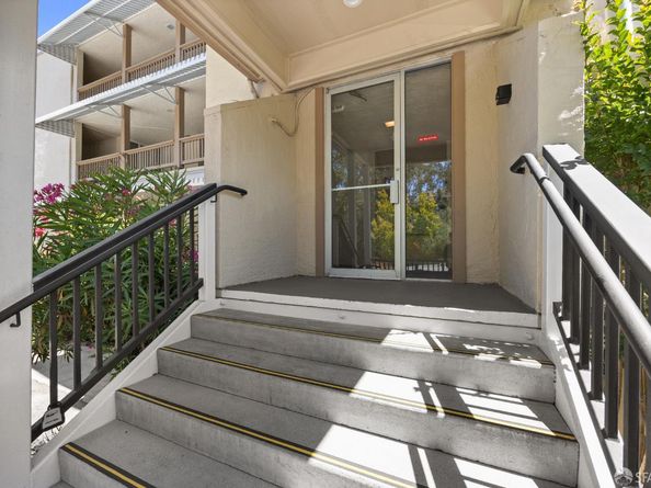 340 Vallejo Drive 80, Millbrae CA 94030