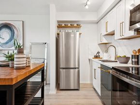 8100 Oceanview Terrace 209, San Francisco CA 94132
