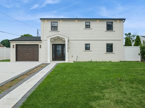 5 Thimble Lane, Hicksville NY 11801