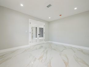 5 Thimble Lane, Hicksville NY 11801