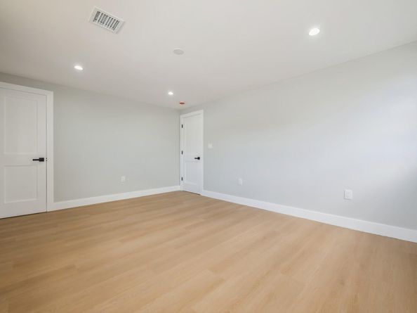 5 Thimble Lane, Hicksville NY 11801