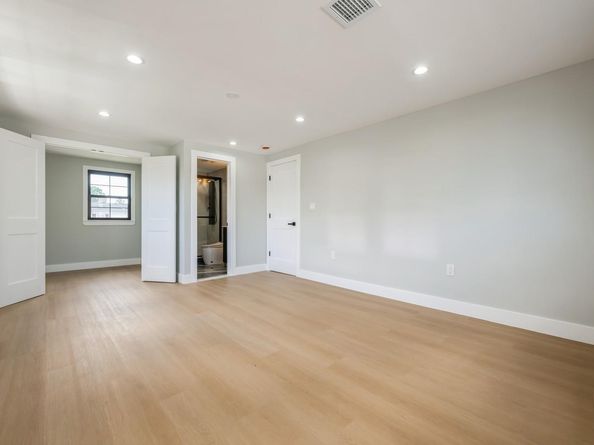 5 Thimble Lane, Hicksville NY 11801