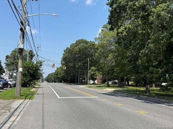 1101 Broadway Avenue, Holbrook NY 11741