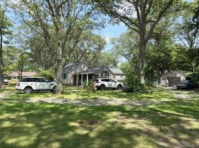 1101 Broadway Avenue, Holbrook NY 11741