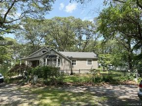 1101 Broadway Avenue, Holbrook NY 11741
