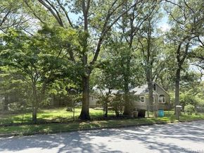 1101 Broadway Avenue, Holbrook NY 11741