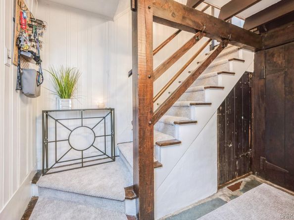 17 Valley Road, Larchmont NY 10538