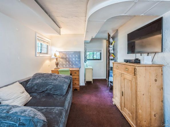 17 Valley Road, Larchmont NY 10538