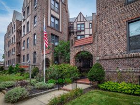 12 Hempstead Avenue 2, Rockville Centre NY 11570