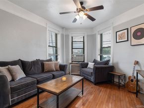 12 Hempstead Avenue 2, Rockville Centre NY 11570