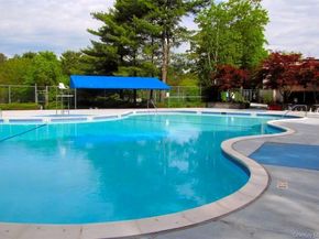 43 Richmond Boulevard 2A, Ronkonkoma NY 11779