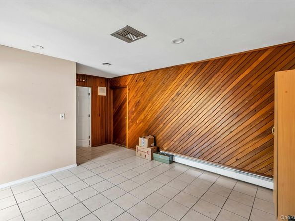 639 Townline Road, Hauppauge NY 11788