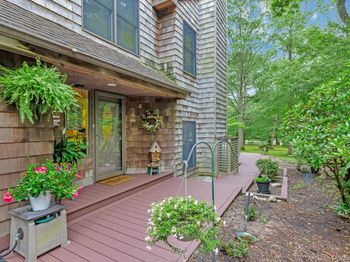 204 Pepperidge Lake Road