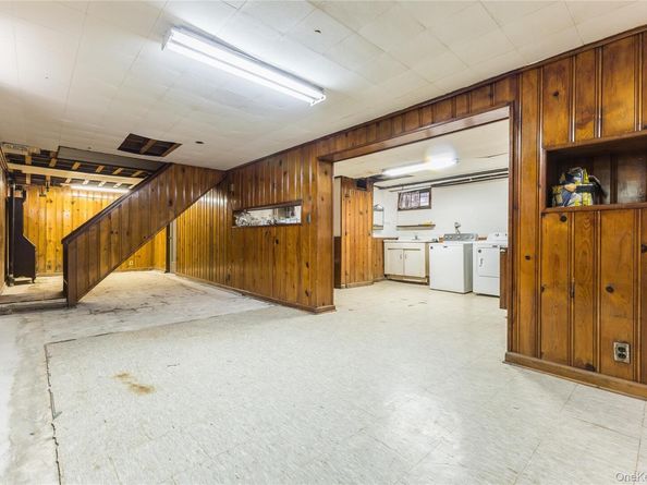 80-15 168th Street, Fresh Meadows NY 11432