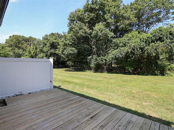 5 Amesworth Court, Middle Island NY 11953