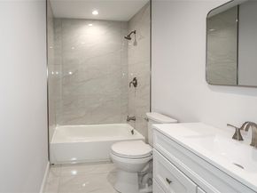 5 Amesworth Court, Middle Island NY 11953