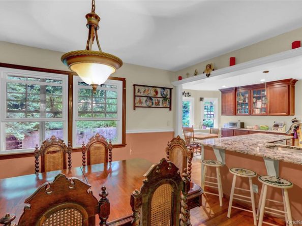 75 Landing Road, Miller Place NY 11764