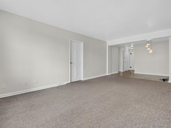 4 Sadore Lane 4U, Yonkers NY 10710