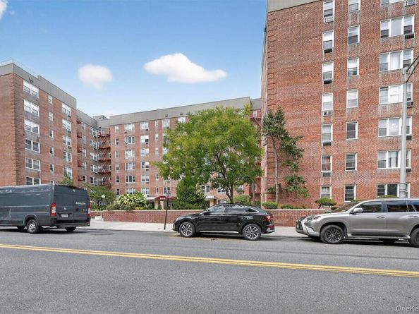 4 Sadore Lane 4U, Yonkers NY 10710