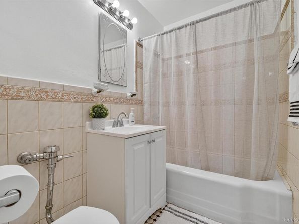 4 Sadore Lane 4U, Yonkers NY 10710