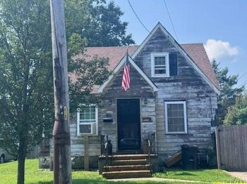 60 Center Avenue