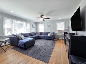 945 Benedict Street, Bohemia NY 11716