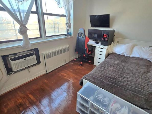 131-11 Kew Gardens Rd 5F, Richmond Hill NY 11418