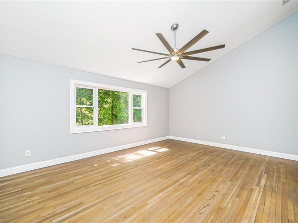 12 Knoll Road, Rocky Point NY 11778
