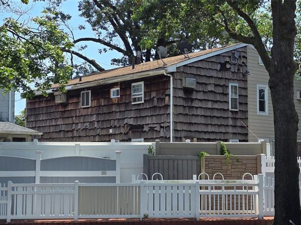 13834 247th Street, Rosedale NY 11422