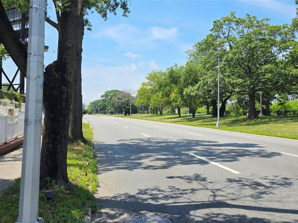 13834 247th Street, Rosedale NY 11422