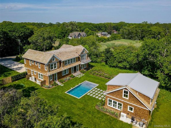 161 South Road, Westhampton NY 11977