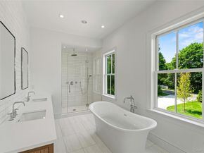 161 South Road, Westhampton NY 11977