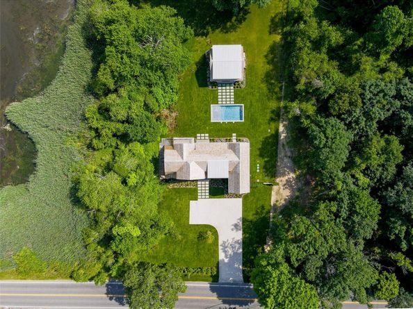 161 South Road, Westhampton NY 11977