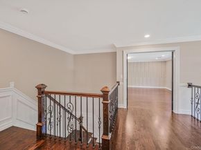 14 Quintree Lane, Melville NY 11747