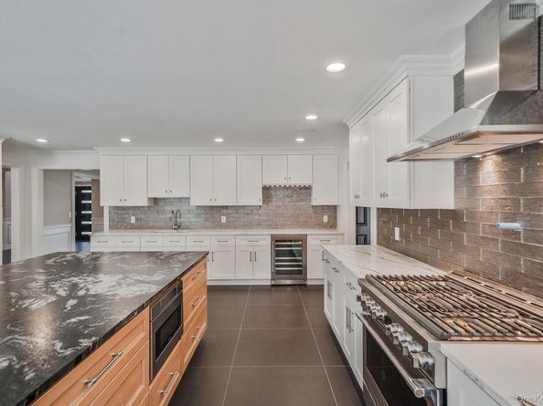14 Quintree Lane, Melville NY 11747