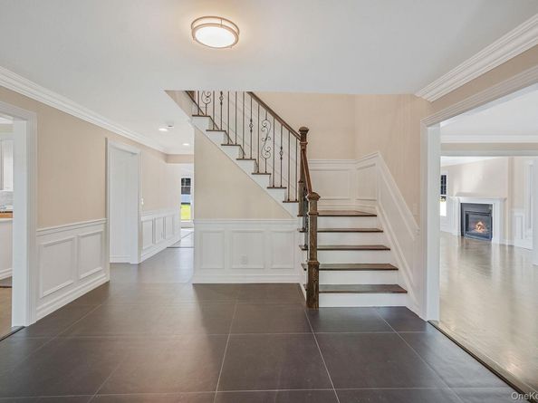14 Quintree Lane, Melville NY 11747
