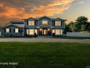 14 Quintree Lane, Melville NY 11747