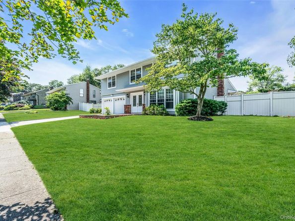 44 Apple Tree Drive, Hauppauge NY 11788
