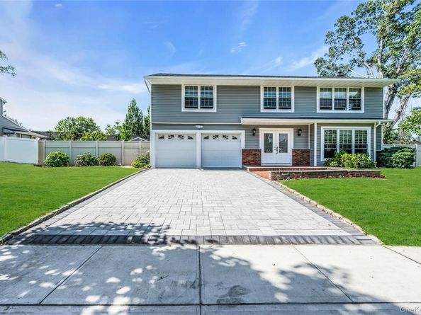 44 Apple Tree Drive, Hauppauge NY 11788