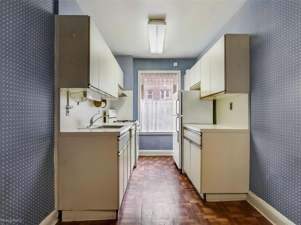 48-17 42 Street 2C, Sunnyside NY 11104