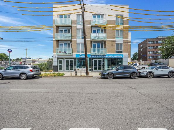 15815 Union Turnpike 2B, Fresh Meadows NY 11366