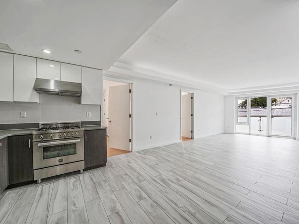 15815 Union Turnpike 2B, Fresh Meadows NY 11366