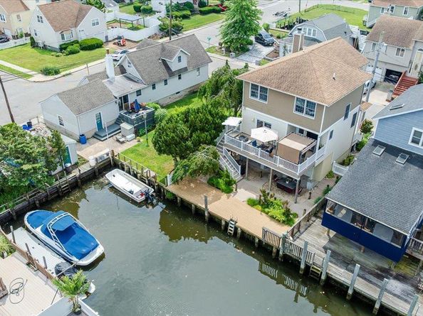 23 Arthur Street, Baldwin NY 11510