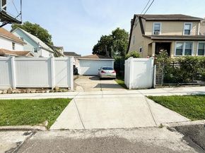 8456 164th Street, Jamaica Estates NY 11432