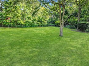 4 Highland Avenue, Farmingville NY 11738